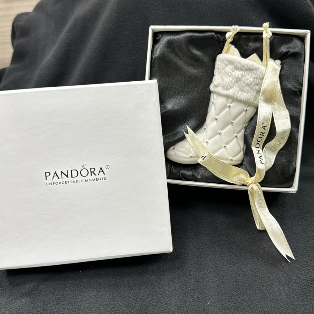*LIMITED* 2012 Pandora Stocking Ornament